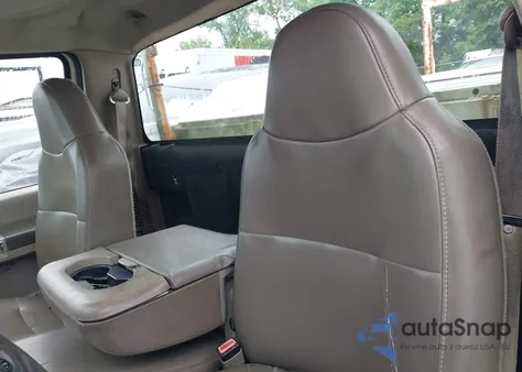 2008 Ford F-350 Xl/Xlt z USA, uszkodzony, nr VIN 1FDSF30508EB94334